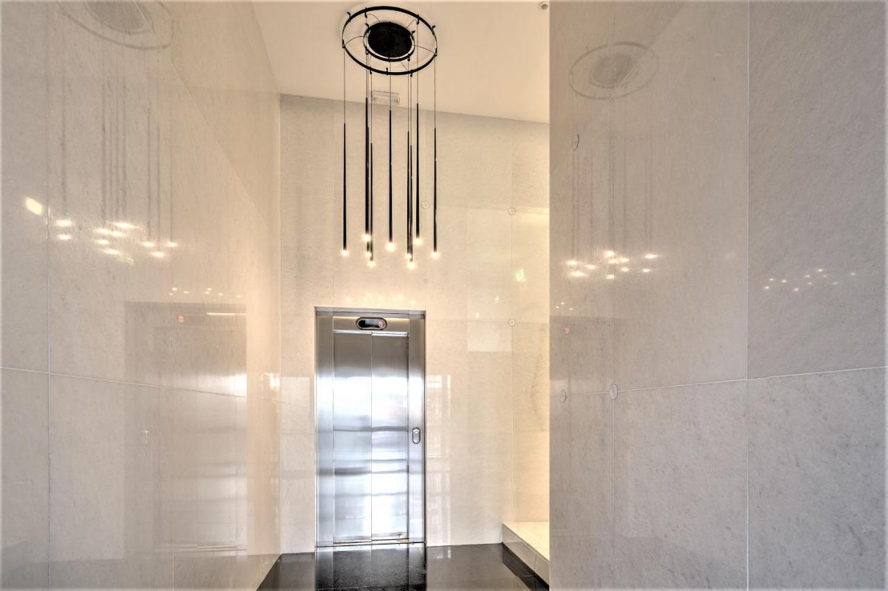 Appartement Marble In The Center Of *
