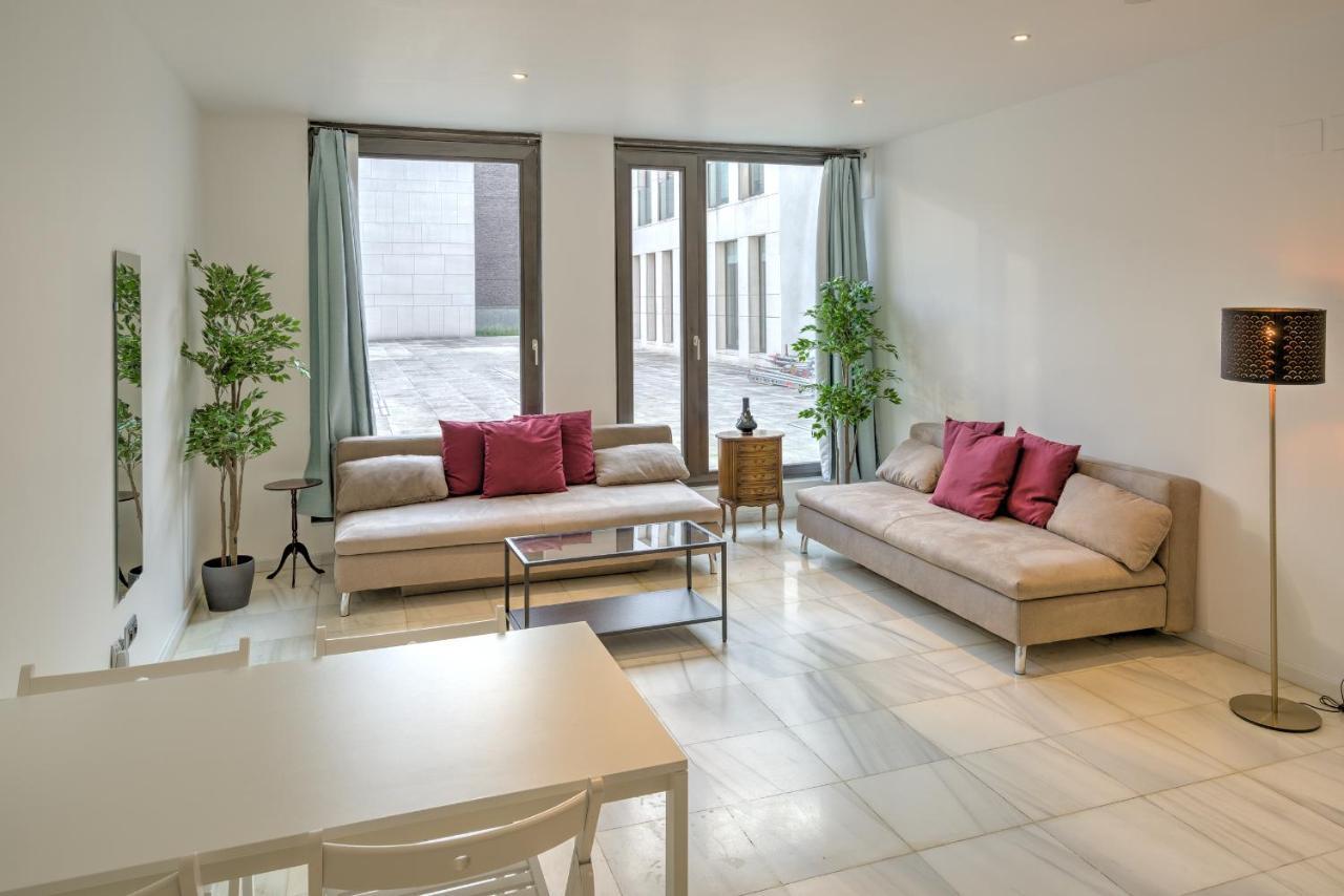 Marble In The Center Of Appartement
